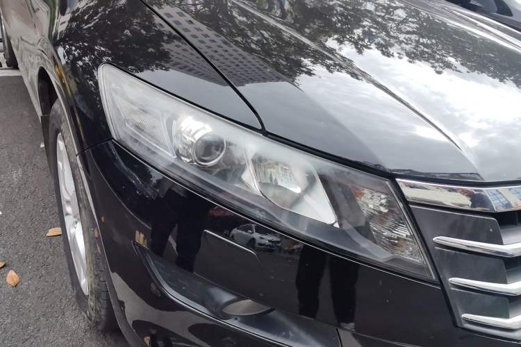 Used Honda Crosstour 2012 2.4L Luxury Edition Right Front Headlight
