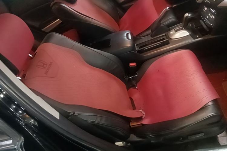 Used Honda Crosstour 2012 2.4L Luxury Edition Right Front Seat