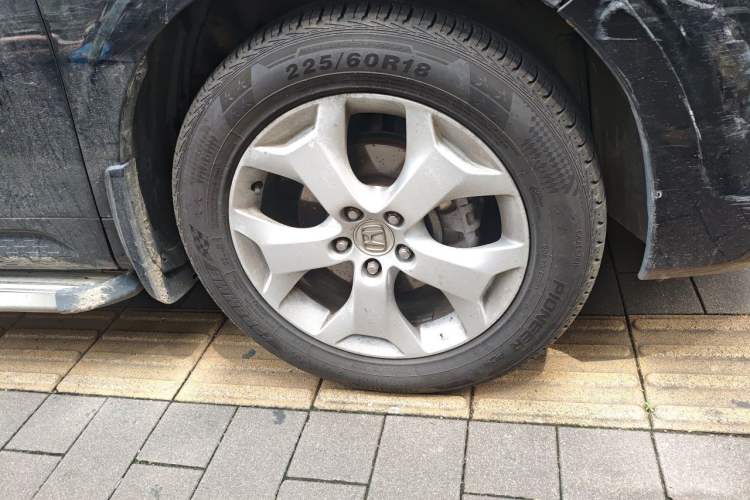 Used Honda Crosstour 2012 2.4L Luxury Edition Right Front Wheel Hub