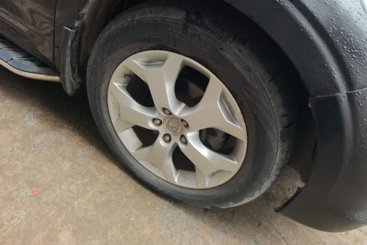 Used Honda Crosstour 2012 2.4L Luxury Edition Right Front Wheel Hub