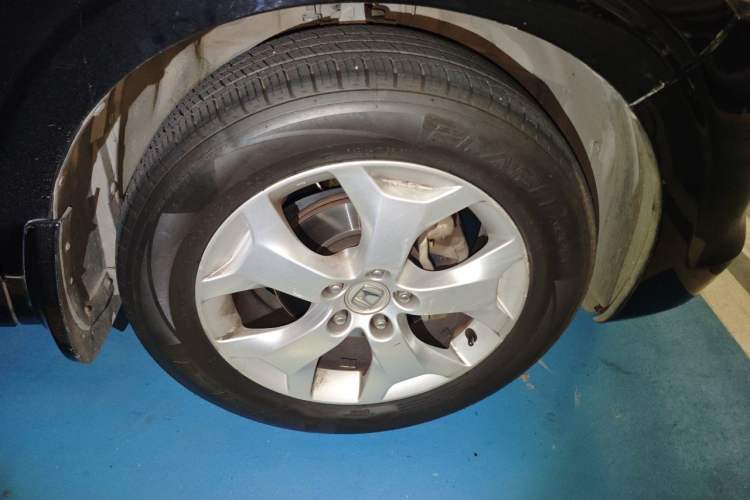 Used Honda Crosstour 2012 2.4L Luxury Edition Right Front Wheel Hub