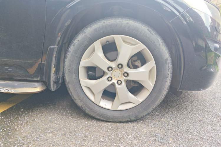 Used Honda Crosstour 2012 2.4L Luxury Edition Right Front Wheel Hub
