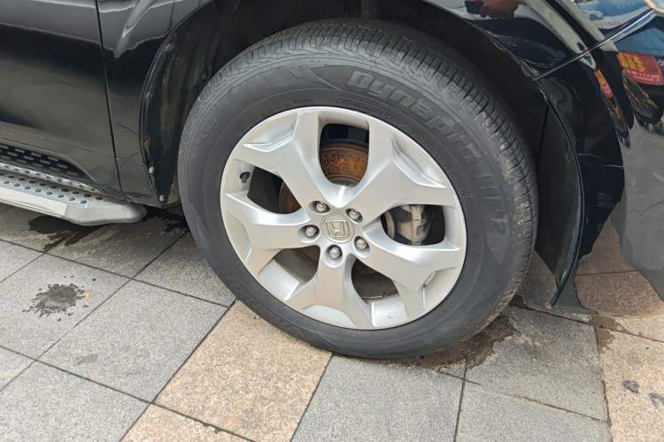 Used Honda Crosstour 2012 2.4L Luxury Edition Right Front Wheel Hub