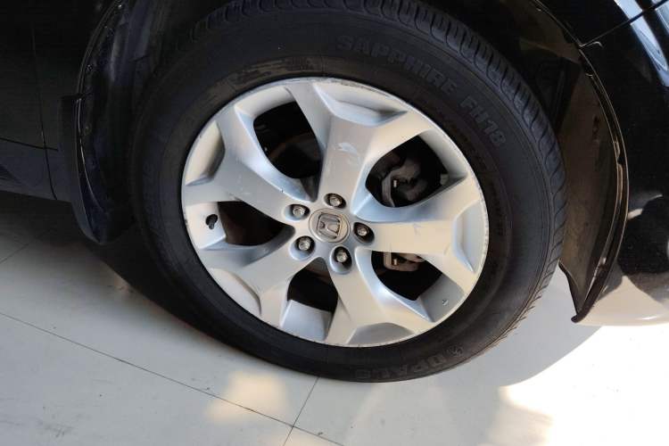 Used Honda Crosstour 2012 2.4L Luxury Edition Right Front Wheel Hub