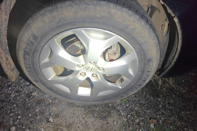 Used Honda Crosstour 2012 2.4L Luxury Edition Right Front Wheel Hub