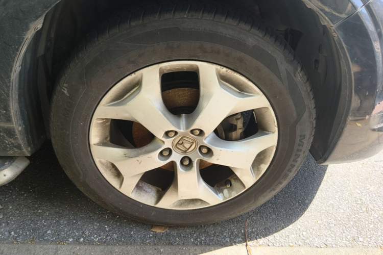 Used Honda Crosstour 2012 2.4L Luxury Edition Right Front Wheel Hub