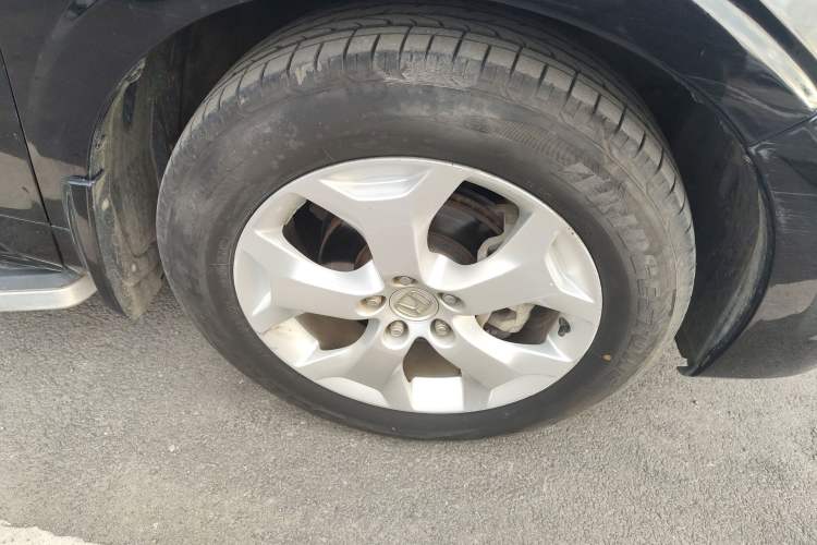 Used Honda Crosstour 2012 2.4L Luxury Edition Right Front Wheel Hub