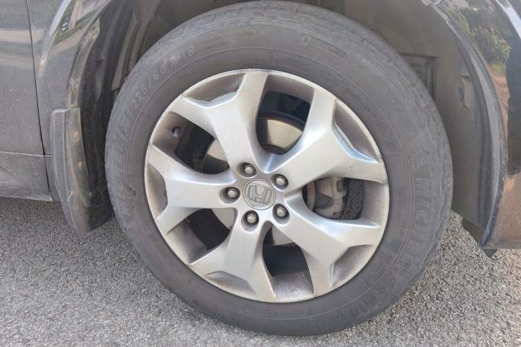 Used Honda Crosstour 2012 2.4L Luxury Edition Right Front Wheel Hub
