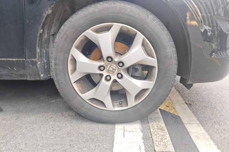 Used Honda Crosstour 2012 2.4L Luxury Edition Right Front Wheel Hub
