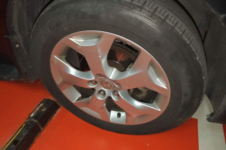 Used Honda Crosstour 2012 2.4L Luxury Edition Right Front Wheel Hub