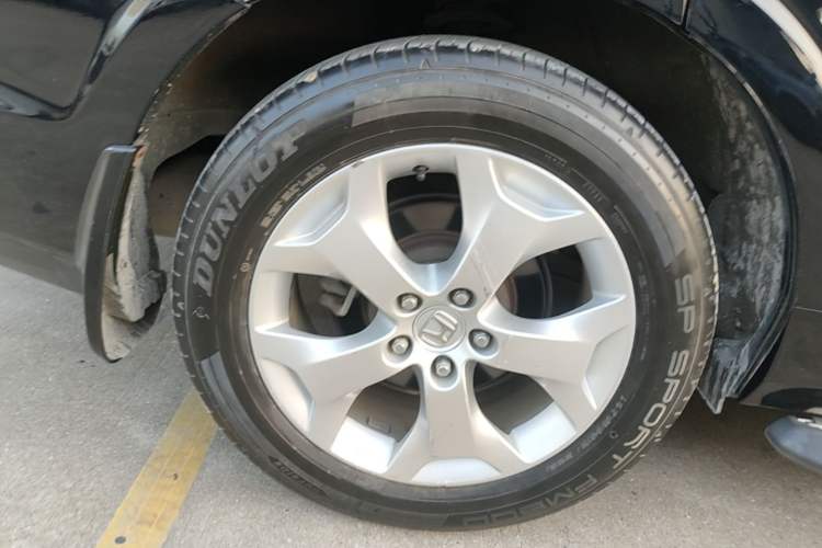 Used Honda Crosstour 2012 2.4L Luxury Edition Right Rear Wheel Hub