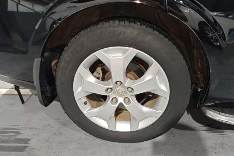 Used Honda Crosstour 2012 2.4L Luxury Edition Right Rear Wheel Hub
