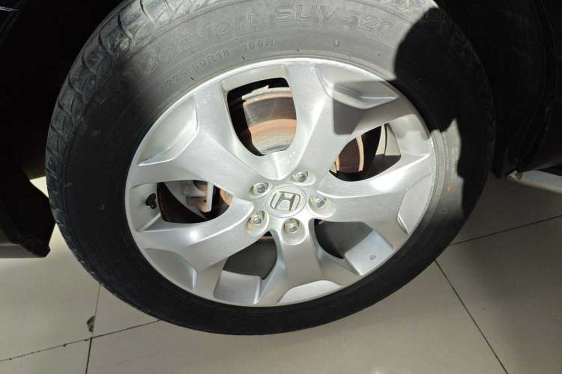 Used Honda Crosstour 2012 2.4L Luxury Edition Right Rear Wheel Hub