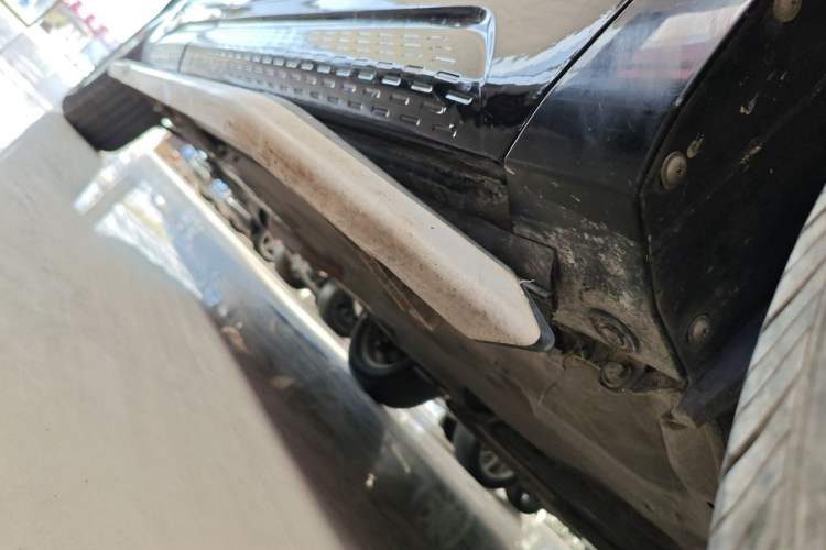 Used Honda Crosstour 2012 2.4L Luxury Edition Right Side Sill