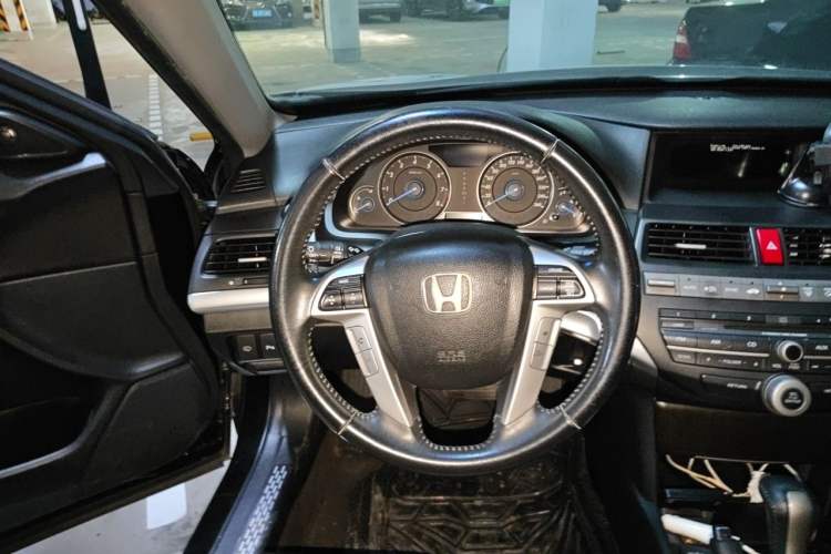 Used Honda Crosstour 2012 2.4L Luxury Edition Steering Wheel