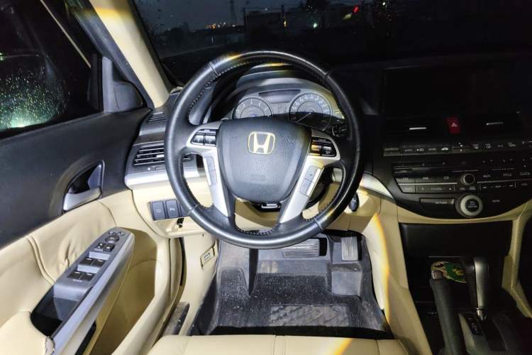 Used Honda Crosstour 2012 2.4L Luxury Edition Steering Wheel