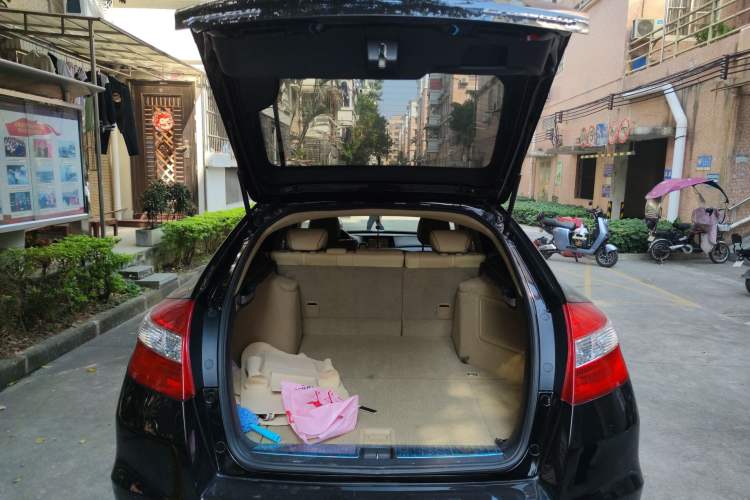 Used Honda Crosstour 2012 2.4L Luxury Edition Trunk