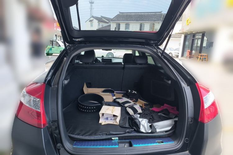 Used Honda Crosstour 2012 2.4L Prestige Edition Trunk