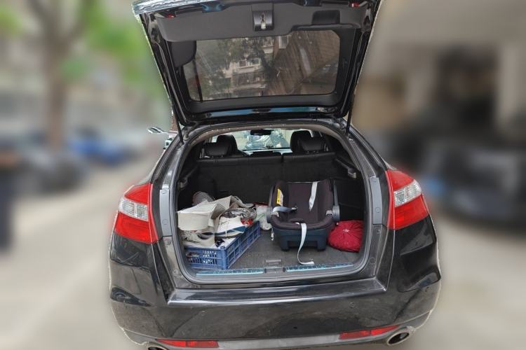 Used Honda Crosstour 2012 2.4L Prestige Edition Trunk