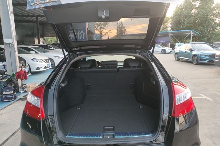 Used Honda Crosstour 2012 2.4L Luxury Edition Trunk