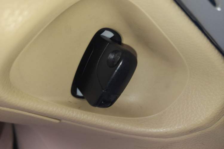 Used Honda Crosstour 2012 2.4L Luxury Edition Vehicle Key