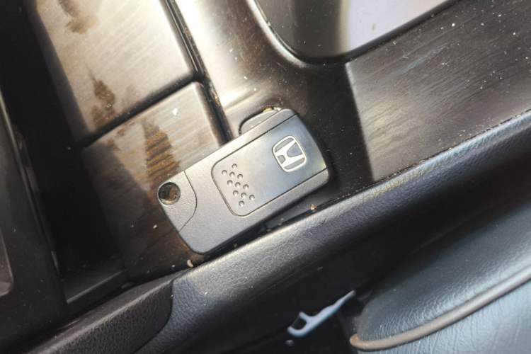 Used Honda Crosstour 2012 2.4L Luxury Edition Vehicle Key