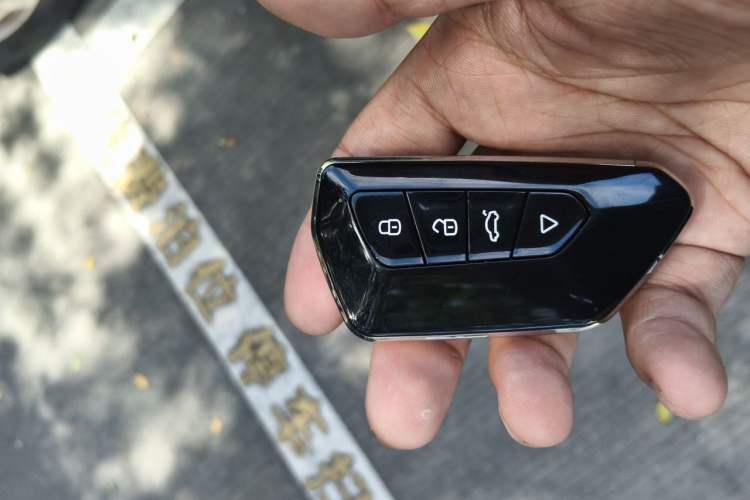 Used Honda Crosstour 2012 2.4L Luxury Edition Vehicle Key