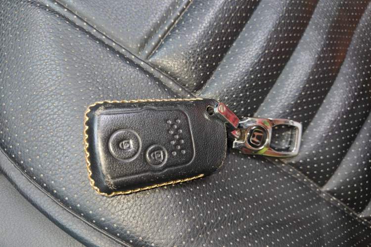 Used Honda Crosstour 2012 2.4L Luxury Edition Vehicle Key