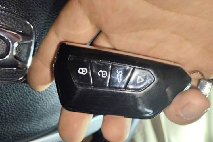Used Honda Crosstour 2012 2.4L Luxury Edition Vehicle Key