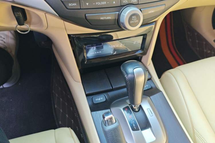 Used Honda Crosstour 2012 2.4L Luxury Edition Gear Lever