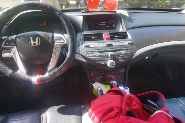 Used Honda Crosstour 2012 2.4L Luxury Edition Center Console