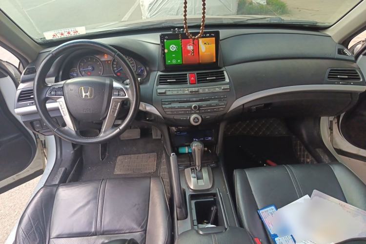 Used Honda Crosstour 2012 2.4L Luxury Edition Center Console