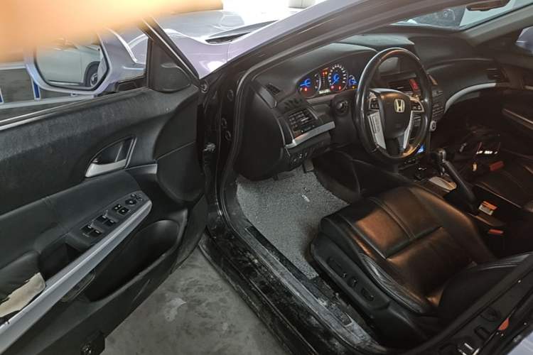 Used Honda Crosstour 2012 2.4L Luxury Edition Driver Seat