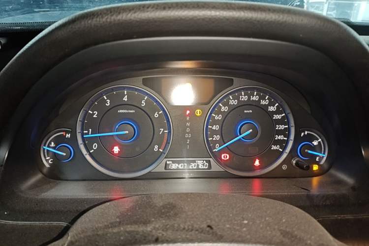 Used Honda Crosstour 2012 2.4L Luxury Edition Instrument Cluster