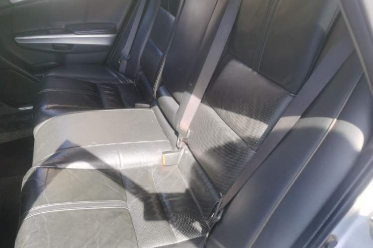 Used Honda Crosstour 2012 2.4L Luxury Edition Left Rear Seat