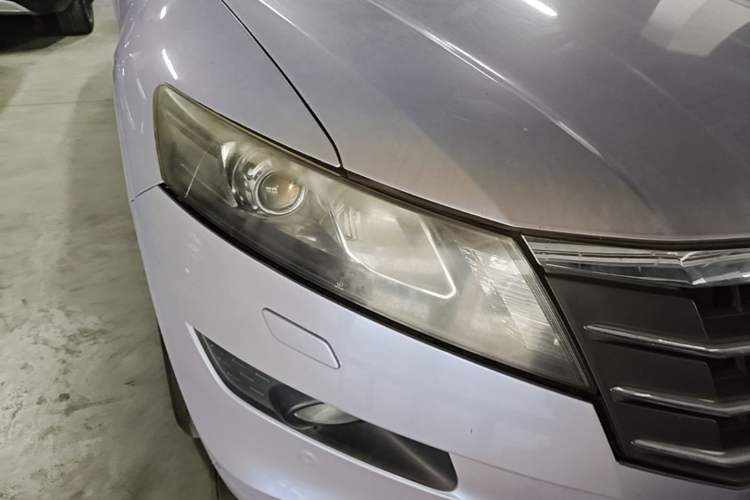 Used Honda Crosstour 2012 2.4L Luxury Edition Right Front Headlight