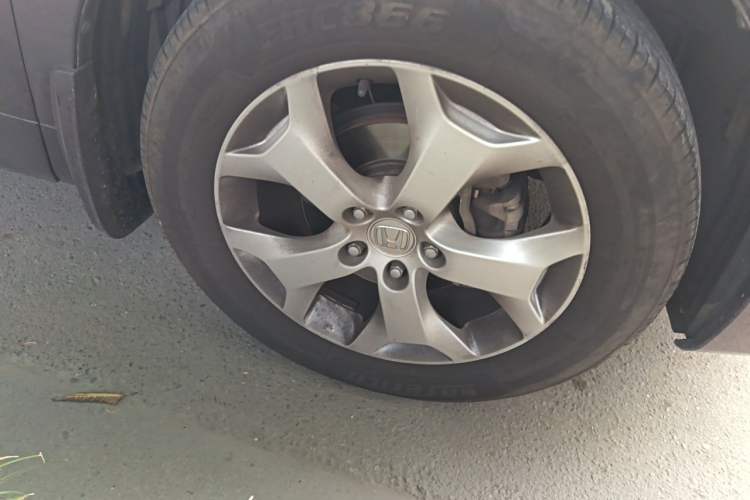 Used Honda Crosstour 2012 2.4L Luxury Edition Right Front Wheel Hub