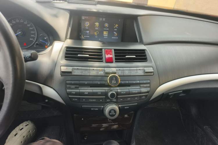 Used Honda Crosstour 2012 2.4L Luxury Edition Audio And AC Panel