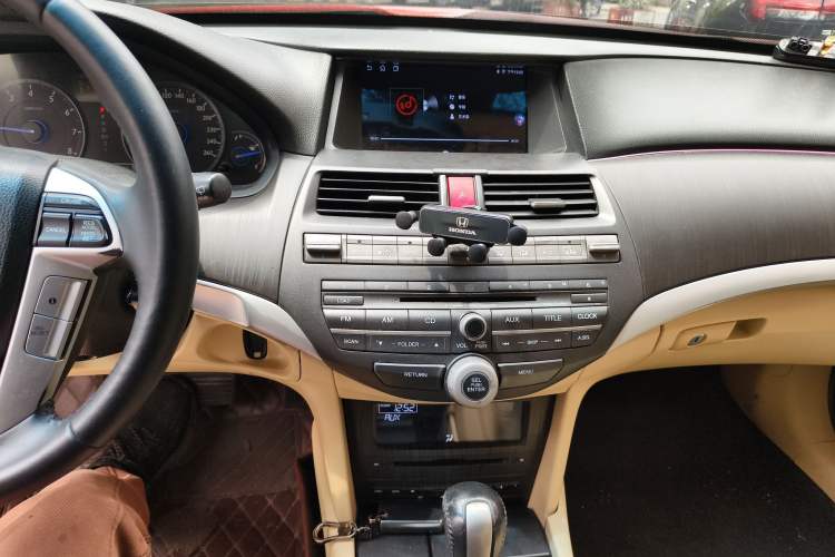 Used Honda Crosstour 2012 2.4L Luxury Edition Audio And AC Panel