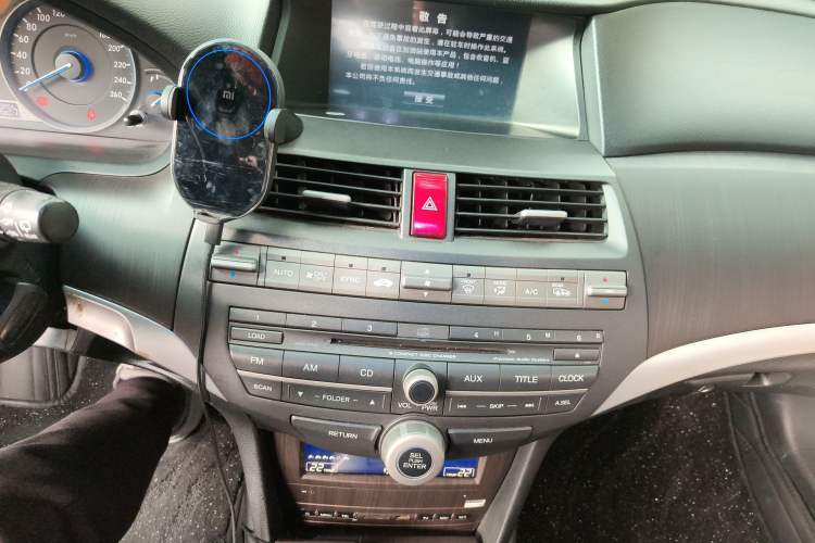 Used Honda Crosstour 2012 2.4L Luxury Edition Audio And AC Panel