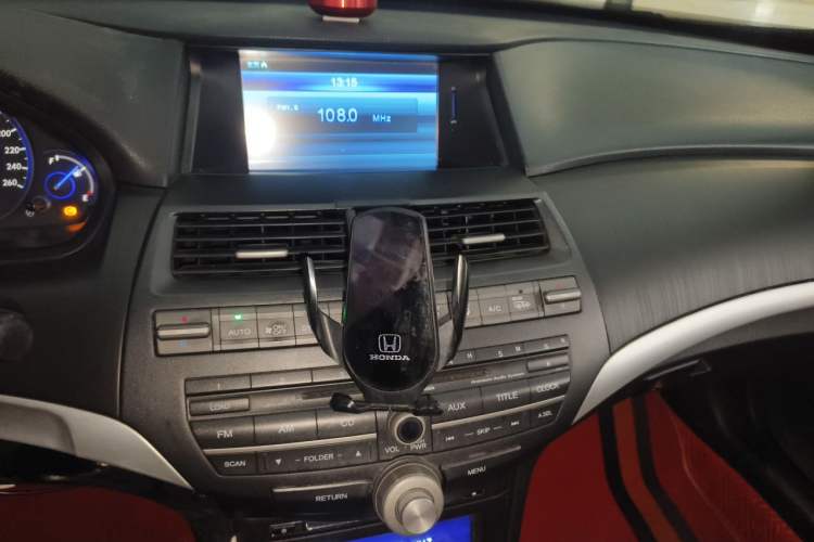 Used Honda Crosstour 2012 2.4L Luxury Edition Audio And AC Panel