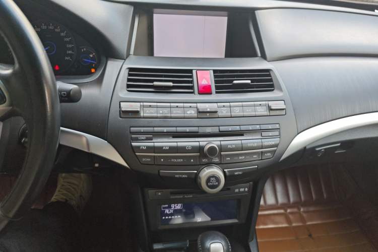 Used Honda Crosstour 2012 2.4L Prestige Edition Audio And AC Panel