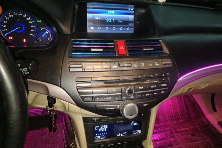 Used Honda Crosstour 2012 2.4L Luxury Edition Audio And AC Panel