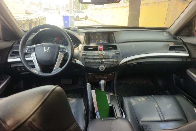Used Honda Crosstour 2012 2.4L Luxury Edition Center Console