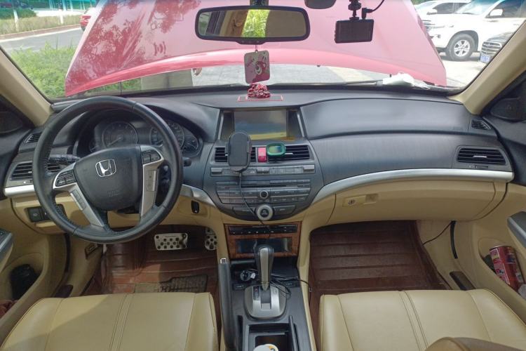Used Honda Crosstour 2012 2.4L Prestige Edition Center Console