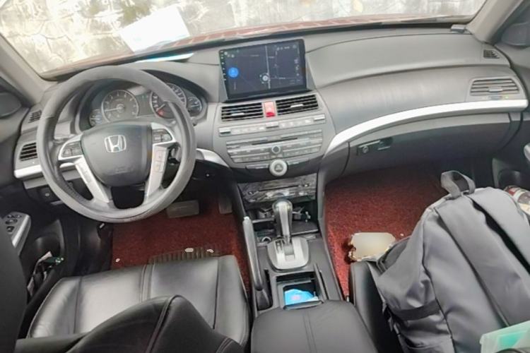 Used Honda Crosstour 2012 2.4L Luxury Edition Center Console