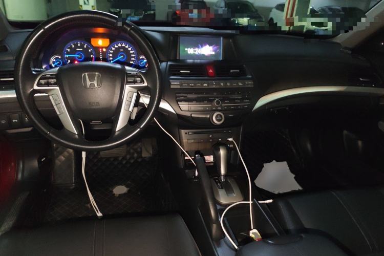 Used Honda Crosstour 2012 2.4L Luxury Edition Center Console