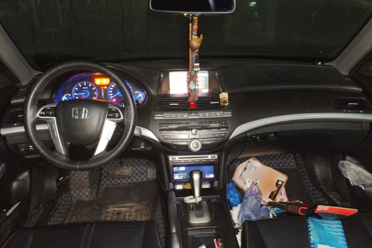 Used Honda Crosstour 2012 2.4L Luxury Edition Center Console