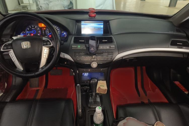 Used Honda Crosstour 2012 2.4L Luxury Edition Center Console