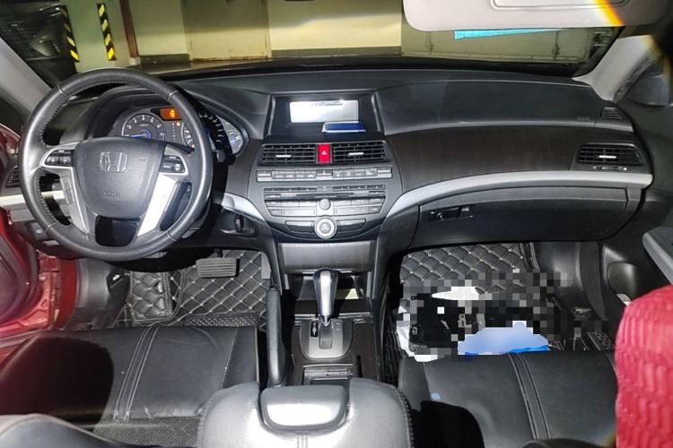 Used Honda Crosstour 2012 2.4L Luxury Edition Center Console